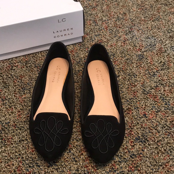 Black Pointed-toe Dress Flats - Picture 2 of 5